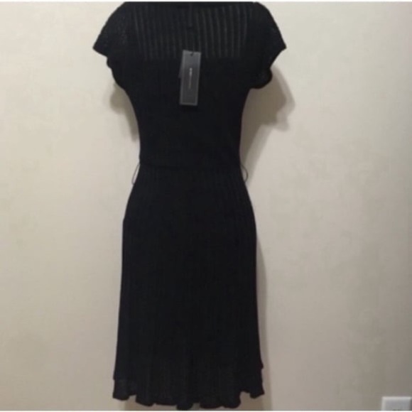 🔴 Offers Please! BCBGmaxAzria Black Pleated Ruffle Black Dress! 🔥 - Picture 5 of 12